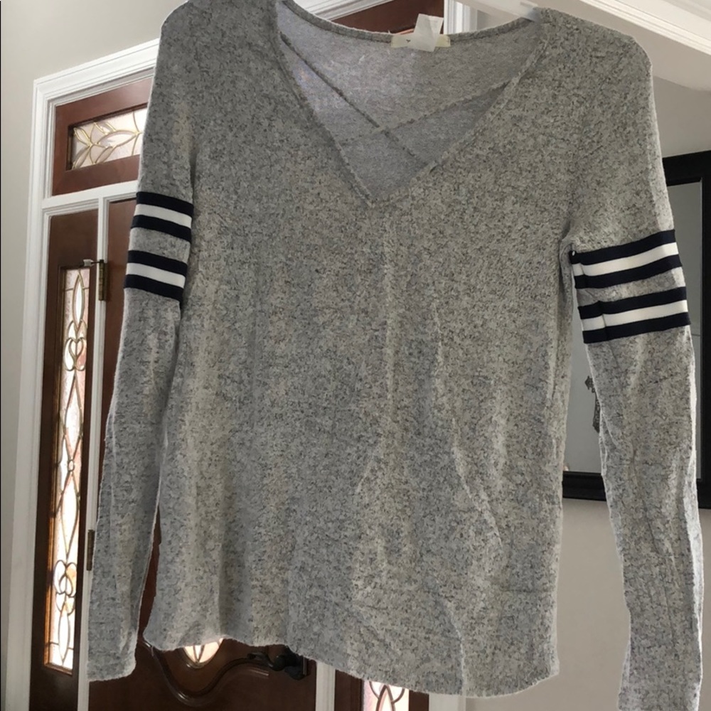 Long- Sleeve Blouse!